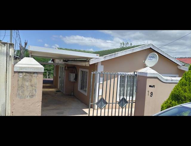 5 BEDROOM HOUSE FOR SALE IN NEWLANDS WEST